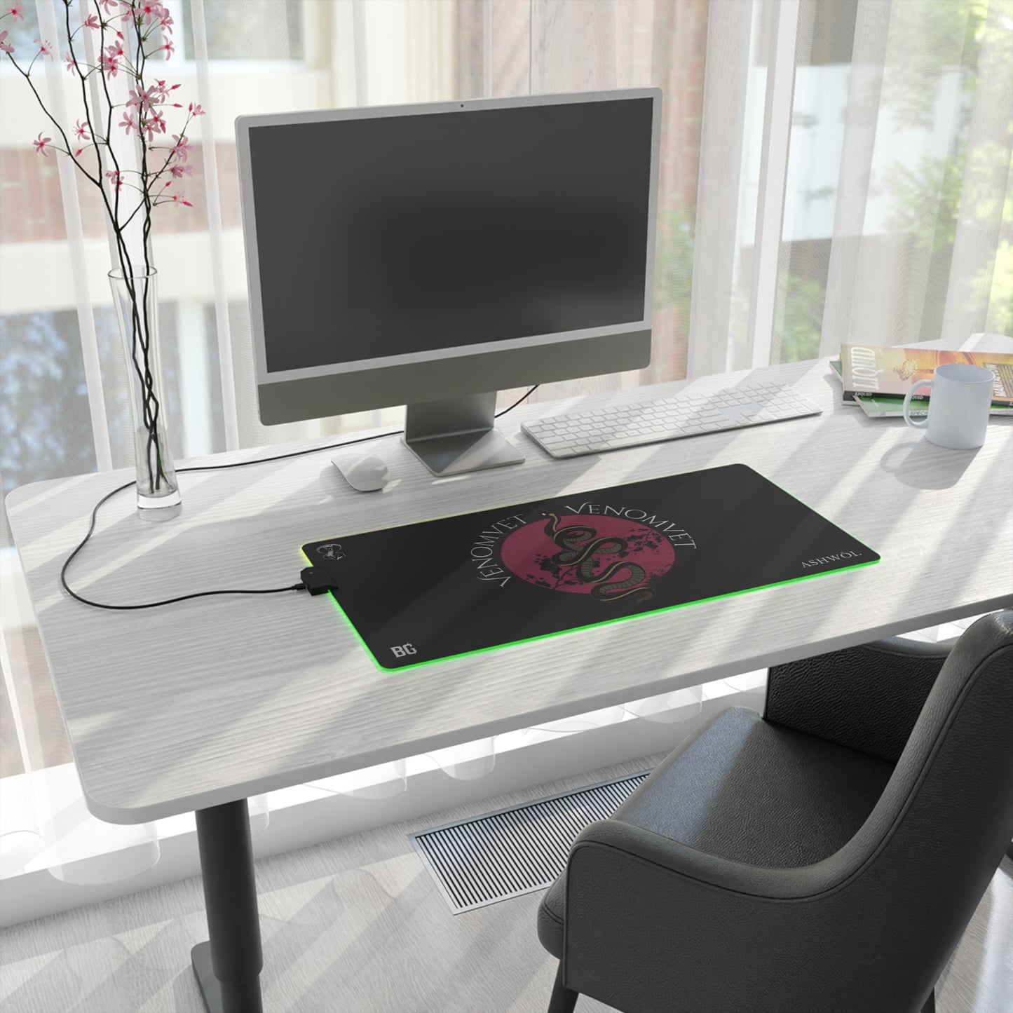 VemonVet LED Gaming Mouse Pad