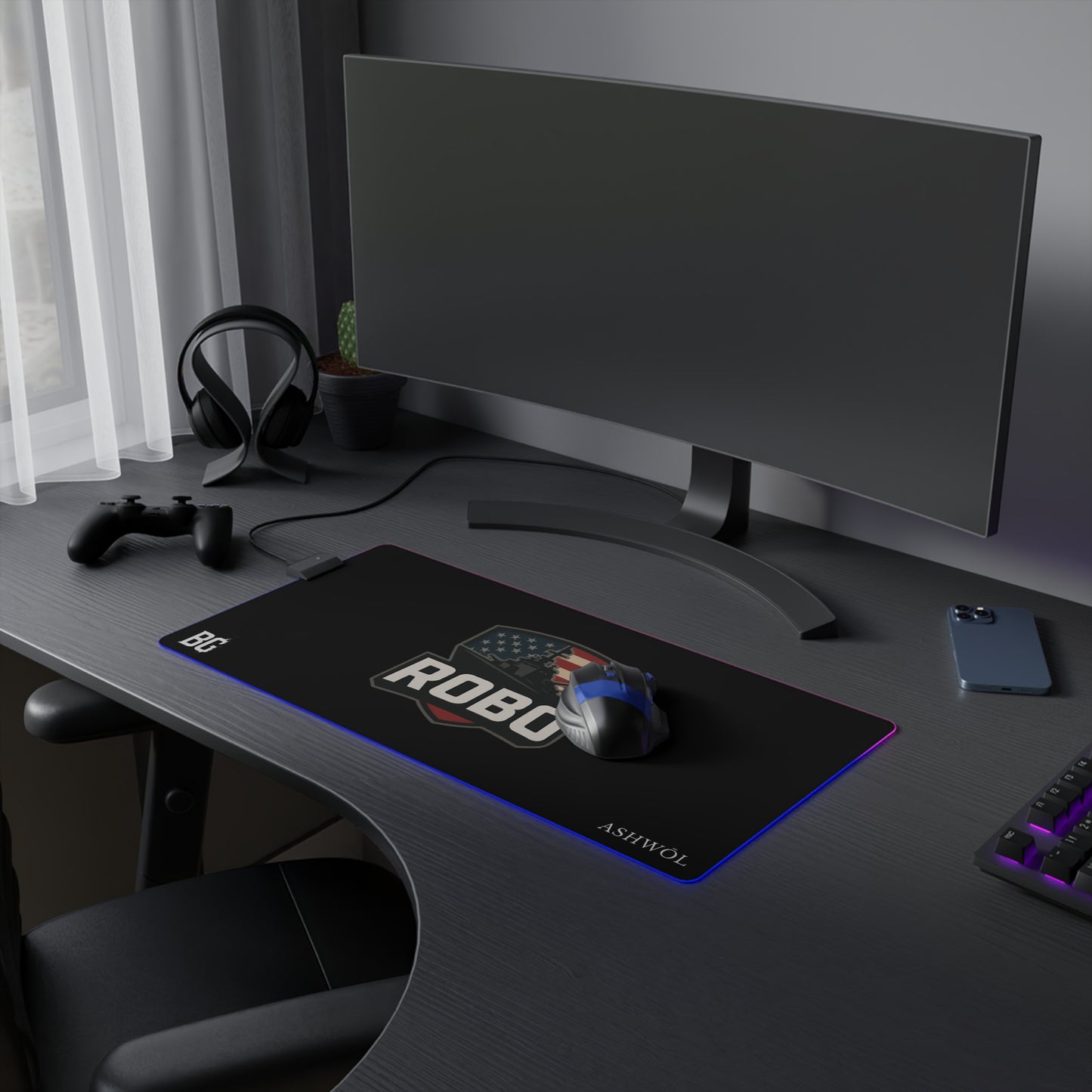 Heyitsrobo RGB LED Gaming Mouse Pad