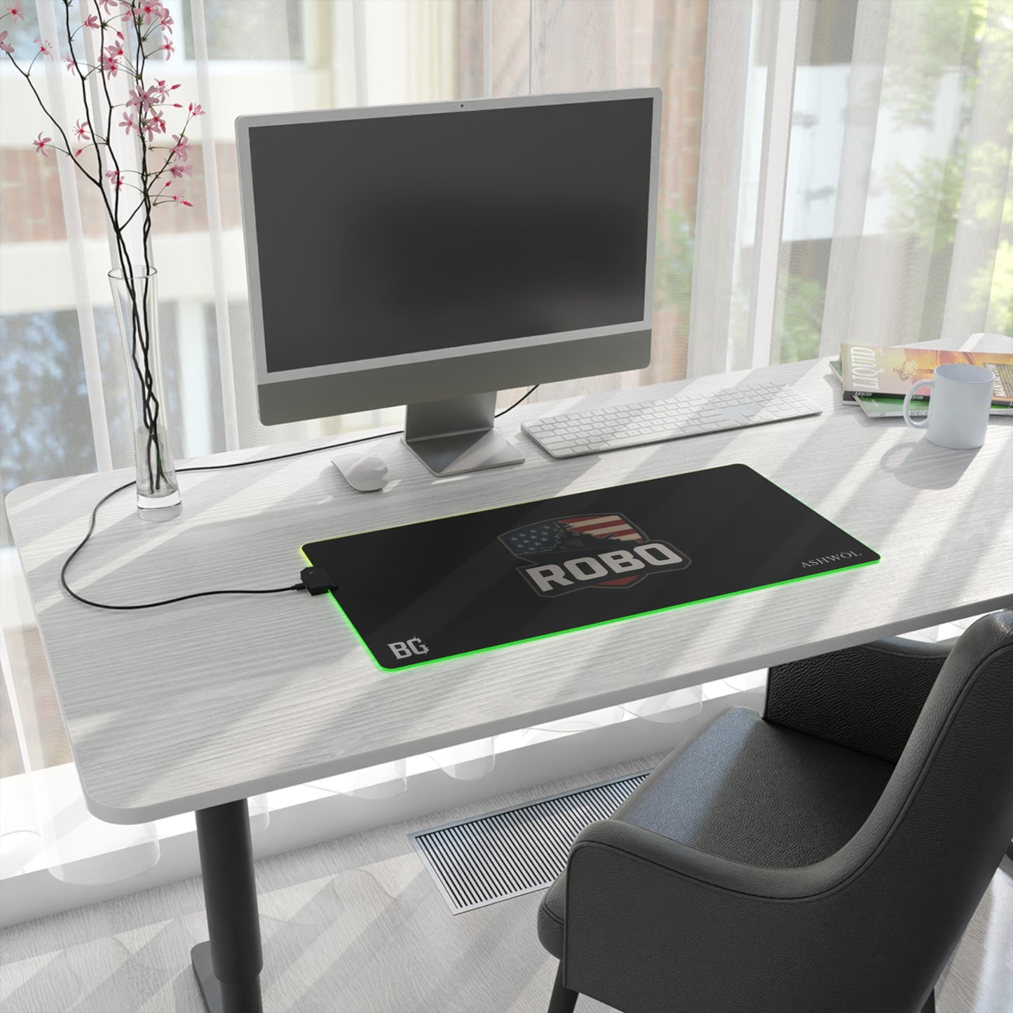 Heyitsrobo RGB LED Gaming Mouse Pad