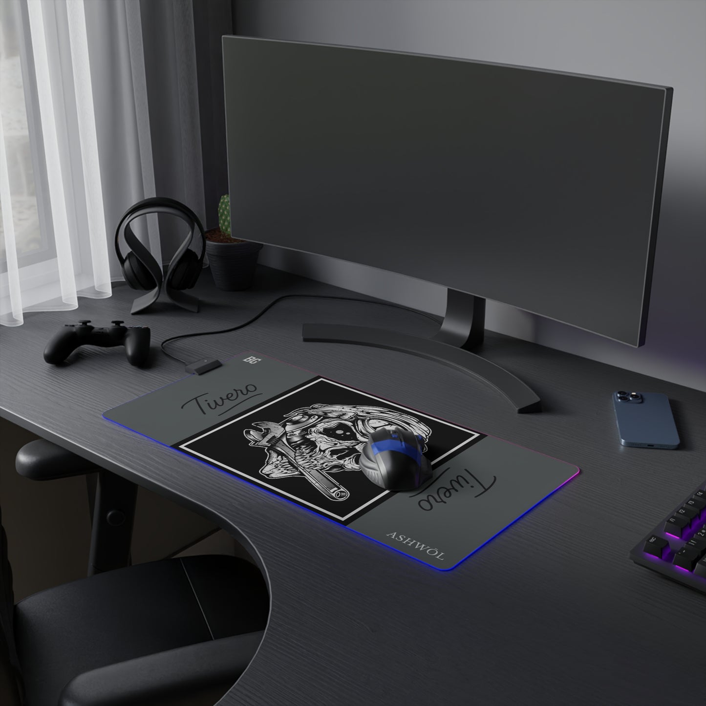 Tivero Gamer Skull LED Mouse Pad